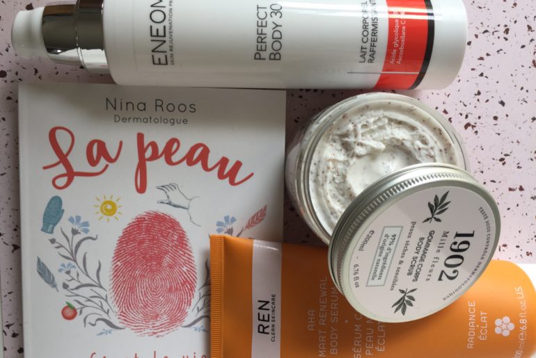 Une peau ferme avant l’été… gommage, AHA, fermeté, lissage, exfoliation